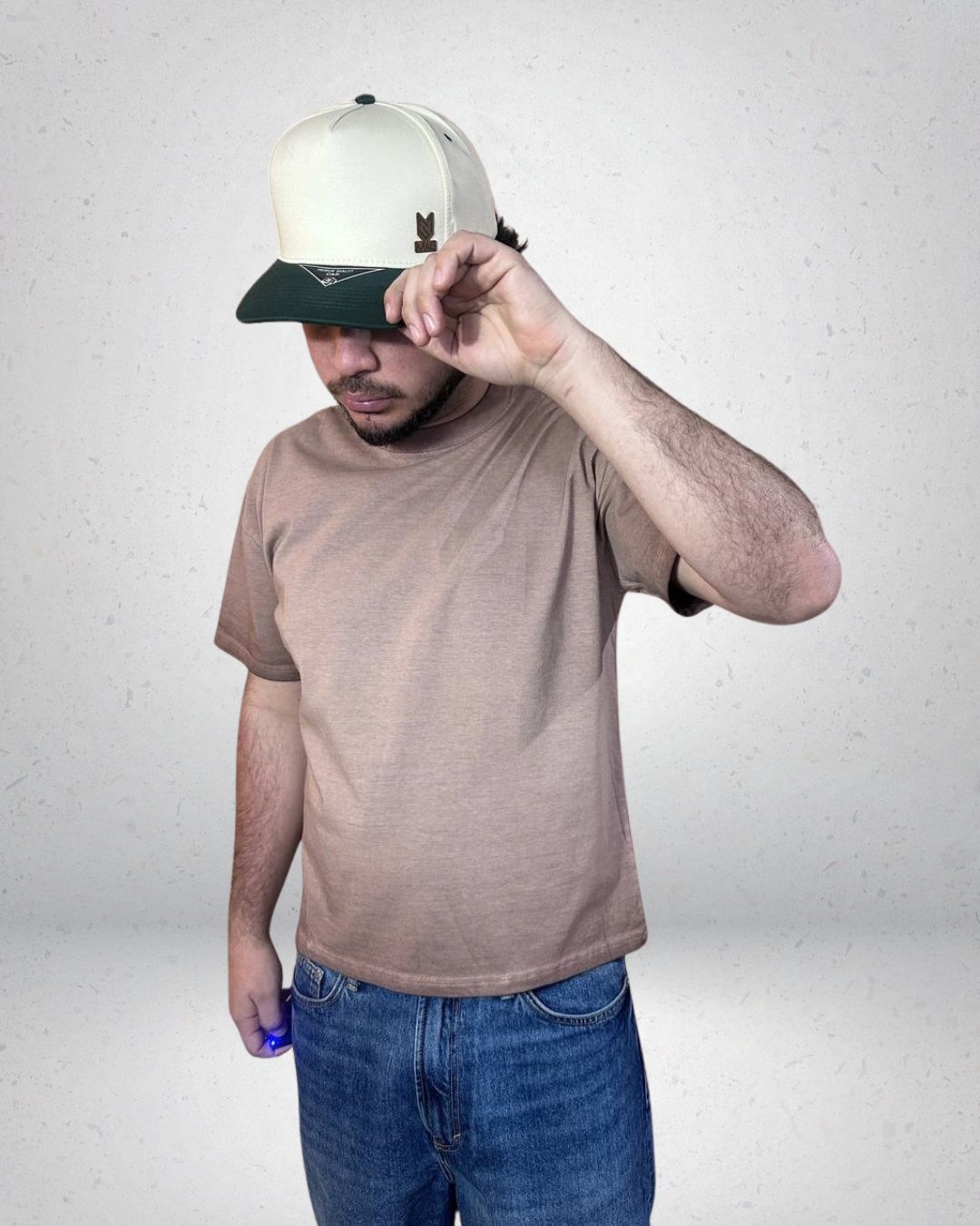 POLERA BOXY FIT ACIDWASH FOCALIZADO MARRON